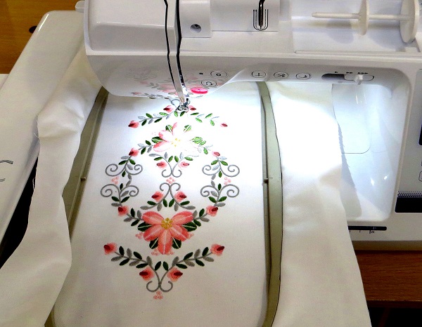 Maquina de coser bordar BROTHER INNOVIS 2600 GRUPO FB 6