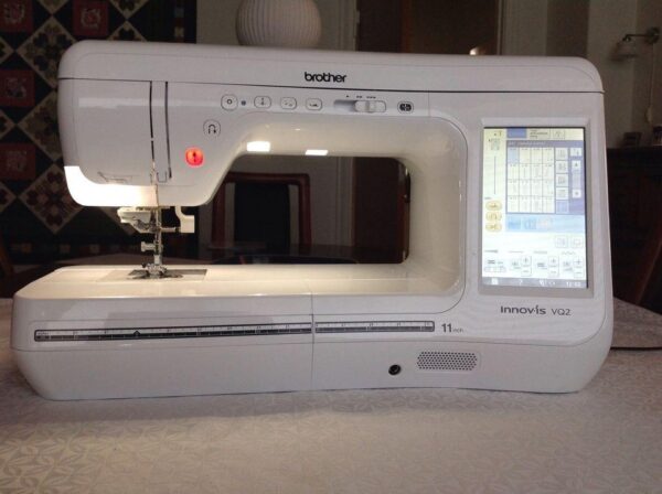 Maquina de coser BROTHER INNOVIS VQ2 GRUPO FB 7